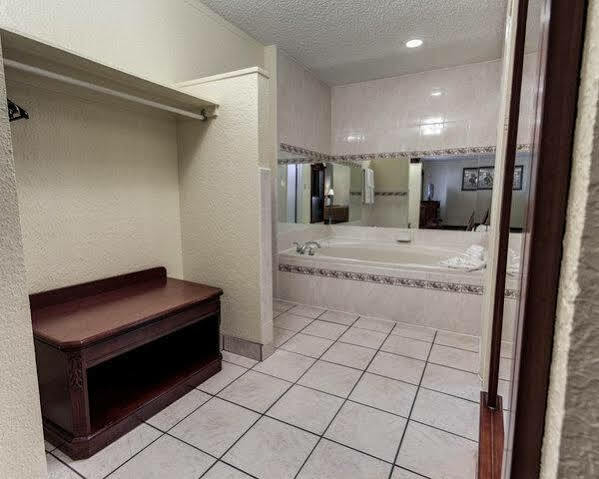 Hotel Quality & Airport